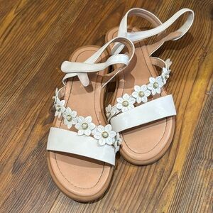 Girls PANDANINJIA size 3 sandals - used